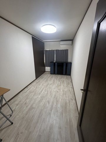 3LDK Office House in Sagamihara with Separate Living Space - Thumbnail 3
