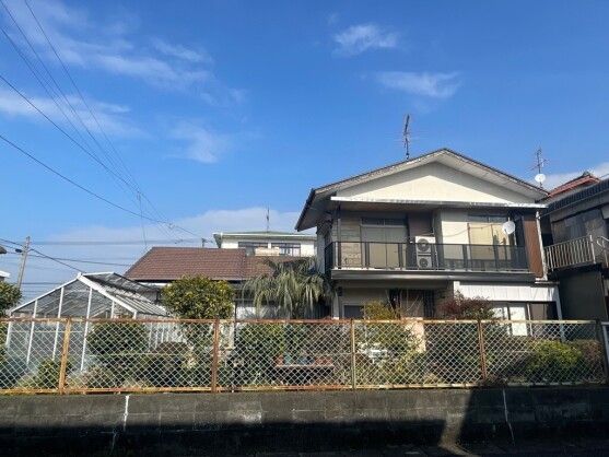 Detached House for Sale in Yatsushiro, Kumamoto - 406sqm Land - Thumbnail 2