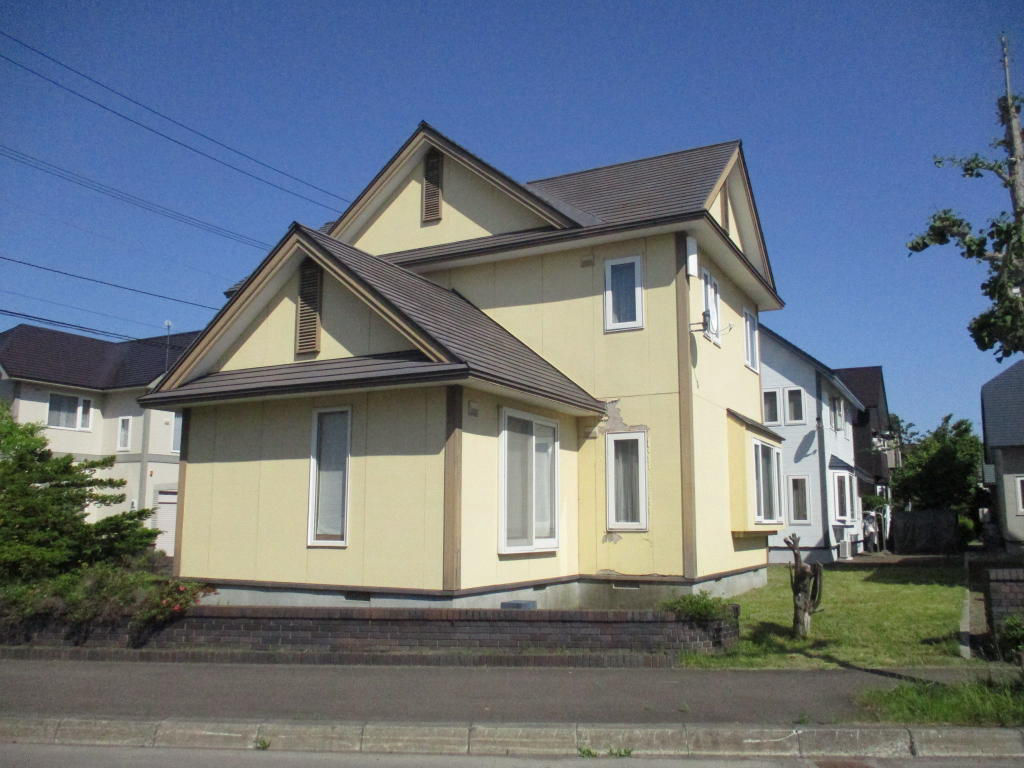 5LDK Family Home Near Forest Park Station, Sapporo - Thumbnail 2