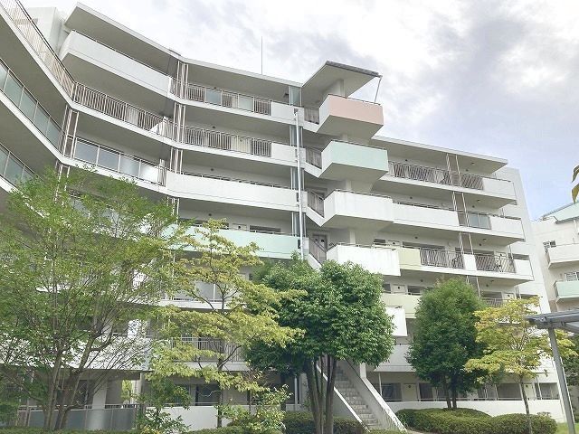 Laurel Square Kizu River Dai 3LDK Apartment for Sale in Kyoto - Thumbnail 2