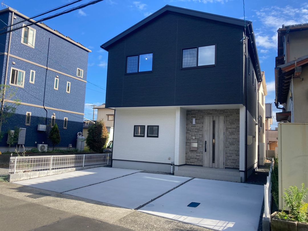 Modern 4LDK House for Sale in Shimizu, Shizuoka - No Flood Damage - Main Image