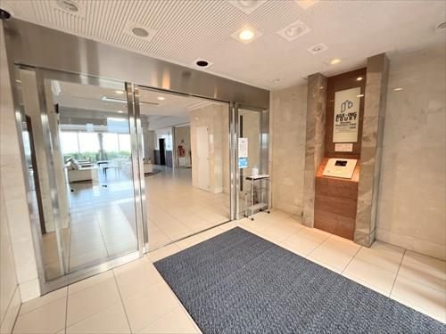 Aging Court Biwako Premium View 10F Apartment in Otsu - Thumbnail 3