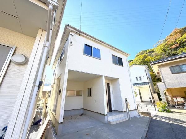 4LDK Detached House in Yokosuka, Kanagawa - Thumbnail 2