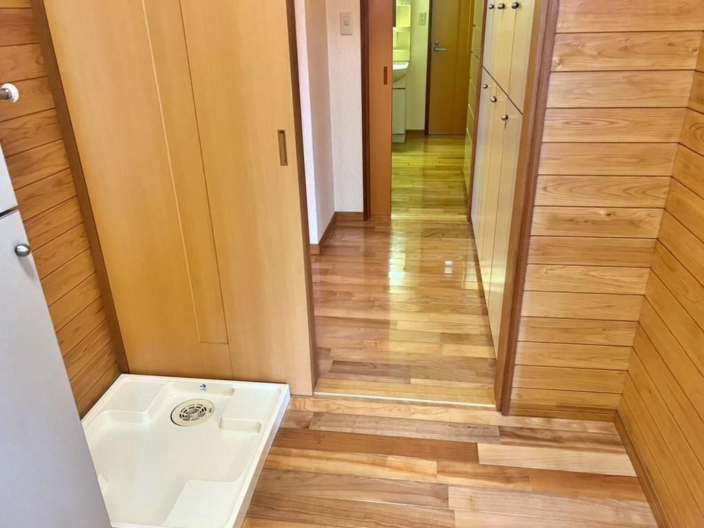 5SLDK Two-Generation Home with City Views in Miyazaki - Image 1
