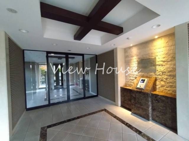 Renovated 4LDK Apartment with Huge Balcony in Maebashi - Thumbnail 3