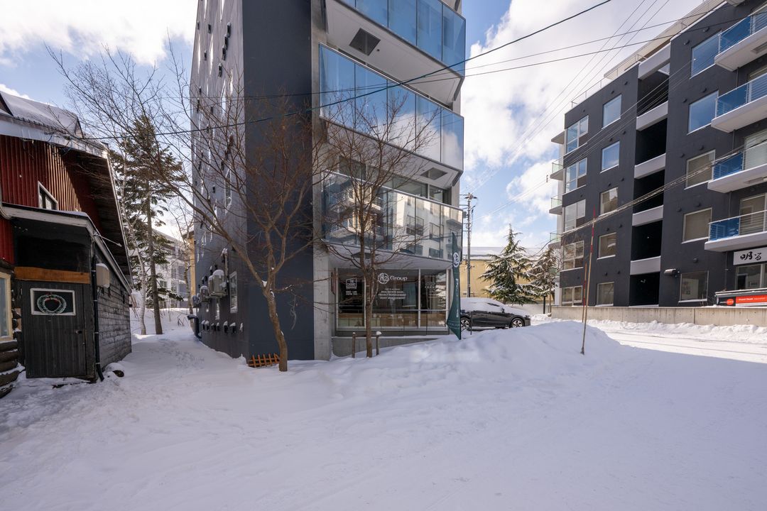 Commercial Space for Sale in Niseko Hirafu, Hokkaido - Thumbnail 4