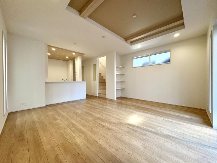 New 3LDK House in Kodaira, Tokyo with Solar Panels - Thumbnail 2