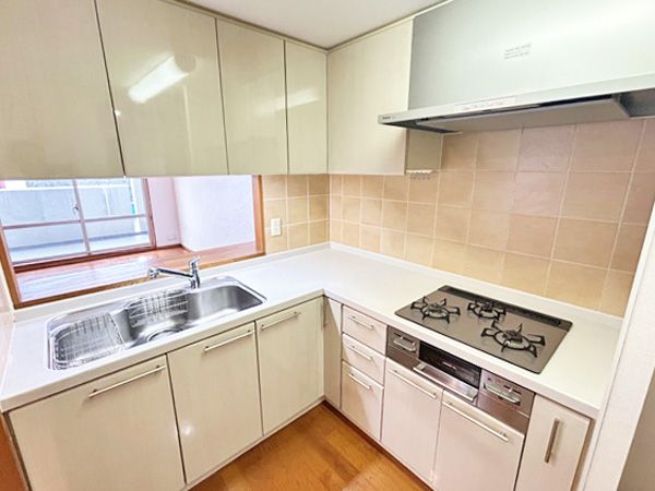 4LDK Apartment in Broden Aokimachi Park, Kawaguchi - Thumbnail 2