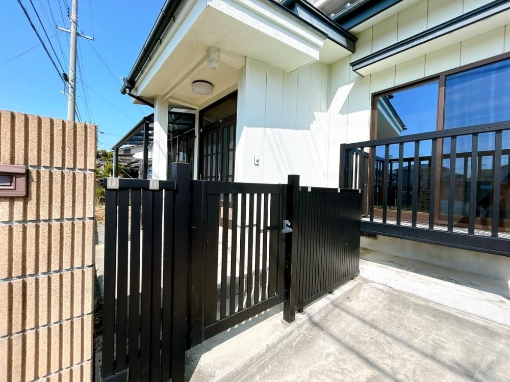 6DK House for Sale in Ishinomaki, Miyagi with Garden and Parking - Thumbnail 2