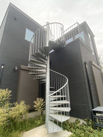 5LDK Modern House for Sale in Kumamoto Higashi Ward, Near Kenmumachi Station - Thumbnail 3
