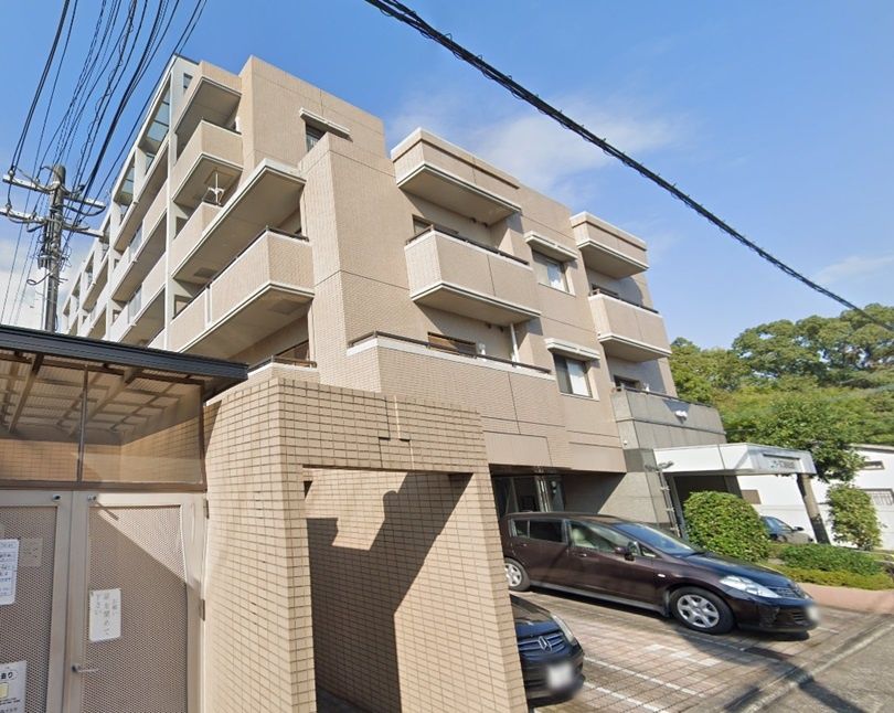 4LDK Apartment for Sale in Servus Kasuga Koen, Oita - Thumbnail 2