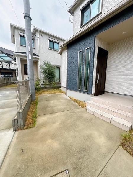Modern 3LDK Detached House Near Higashi-Kishiwada Station, Osaka - Main Image