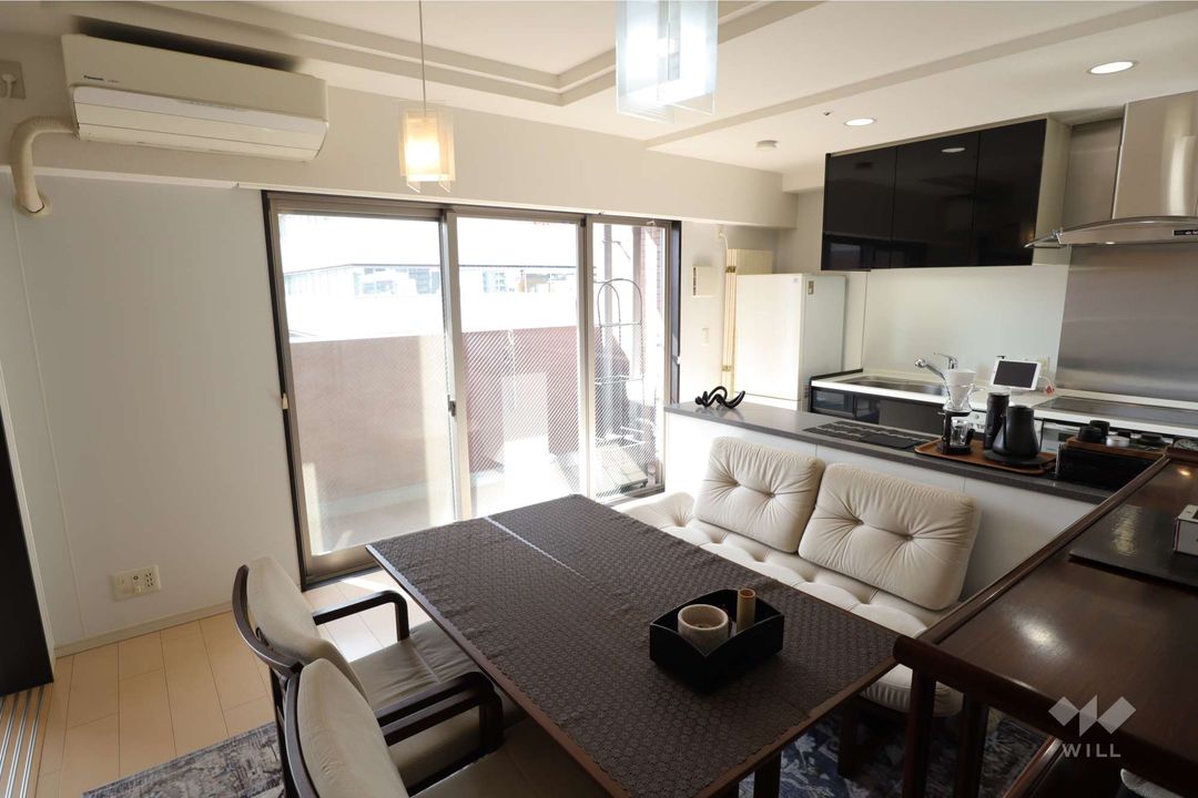 1SLDK Apartment for Sale Near Sakaisuji-Hommachi Station, Osaka - Thumbnail 3