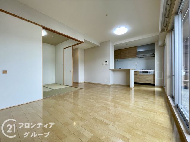Renovated 3LDK Apartment for Sale in Tenri City, Nara - Thumbnail 4