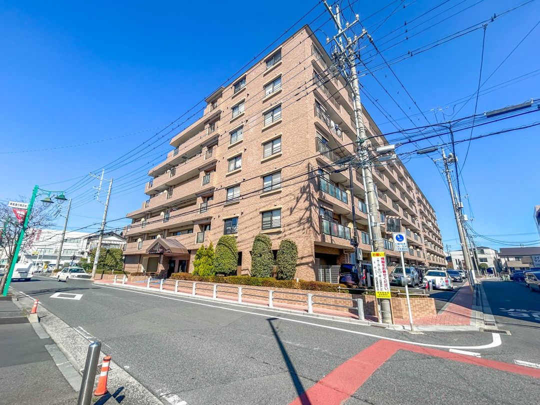 3LDK Apartment in Saitama with Renovated Kitchen - Thumbnail 2