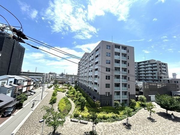 Lions Mansion Motoyamaminami 2LDK Apartment in Kobe - Thumbnail 3