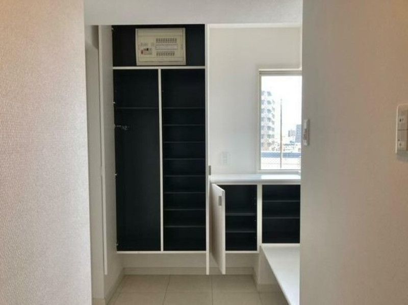 Royal Garden Tokushima Station West 4LDK Apartment for Sale - Thumbnail 2