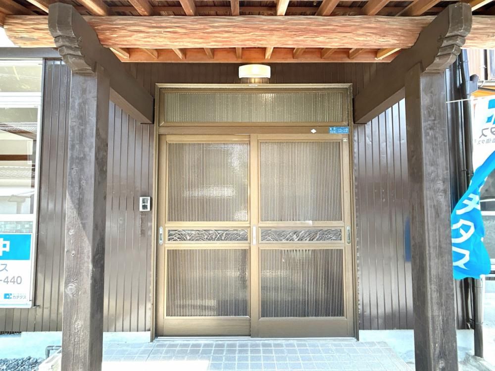 Renovated 5LDK House in Hikari City, Yamaguchi - Image 1