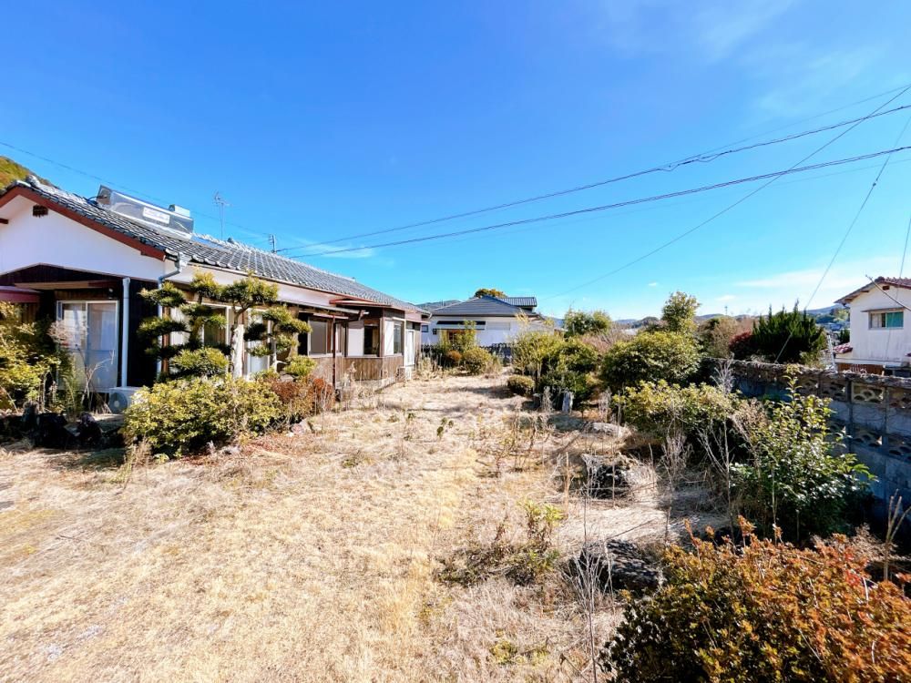 Renovated 4SLDK House in Sasebo, Nagasaki with 20-Tatami Living - Thumbnail 2