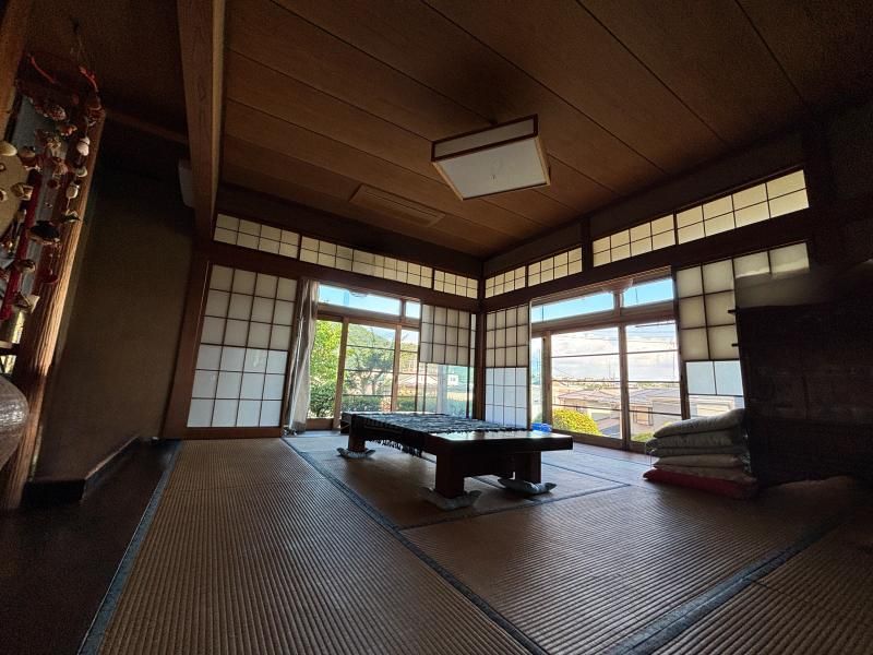 9LDK Family Home in Gifu with Large Garden and Mountain Views - Thumbnail 4