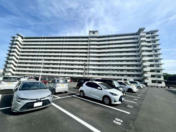 2LDK Apartment with Garden in Miyazaki City - Thumbnail 2