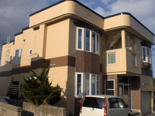 8SLDK Two-Generation Home with Rental Income in Aomori - Image 1