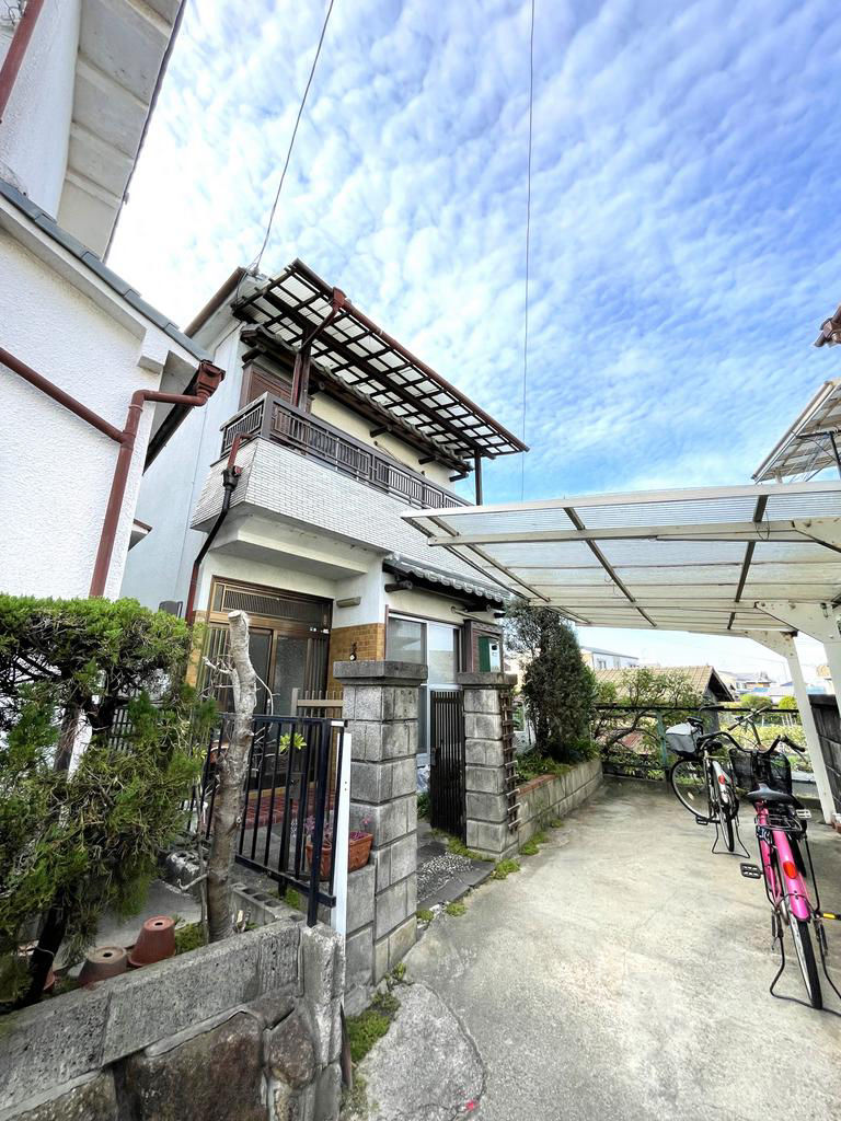 5DK House in Habikino City with 93.84 sqm Land - Thumbnail 2