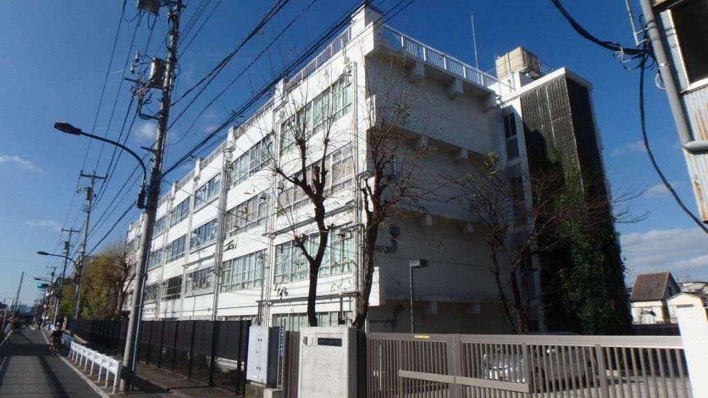 1DK House for Sale in Oshima, Koto City, Tokyo - Thumbnail 2