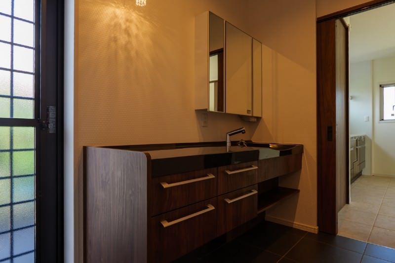 4LDK Designer Home with Italian Materials in Tomigusuku - Thumbnail 2