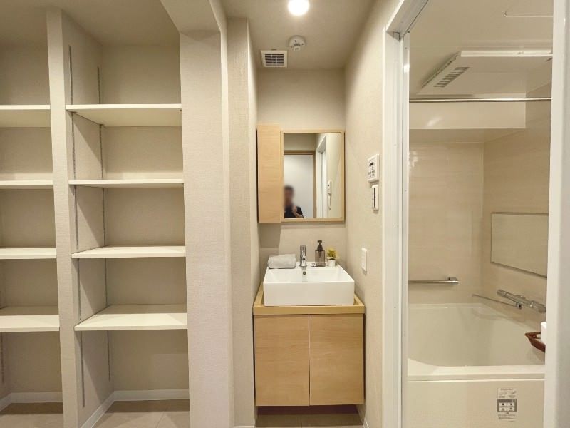 Renovated 3LDK Apartment in Cour Village Naha 8F - Image 1
