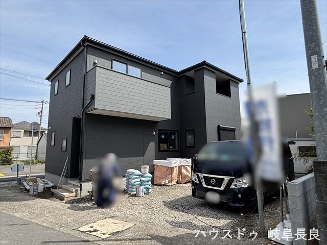 New 5LDK House for Sale Near Chadokoro Station, Gifu City - Thumbnail 2