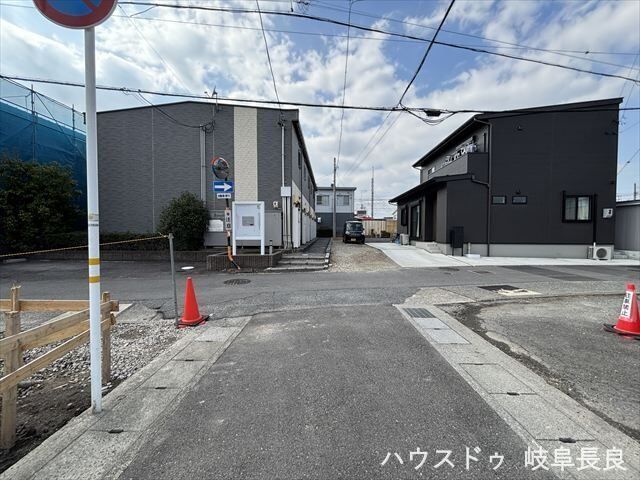 New 5LDK House for Sale Near Chadokoro Station, Gifu City - Thumbnail 3