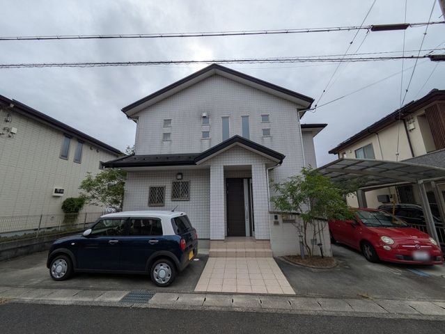4SLDK Family House for Sale in Otsu, Shiga Prefecture - Thumbnail 3