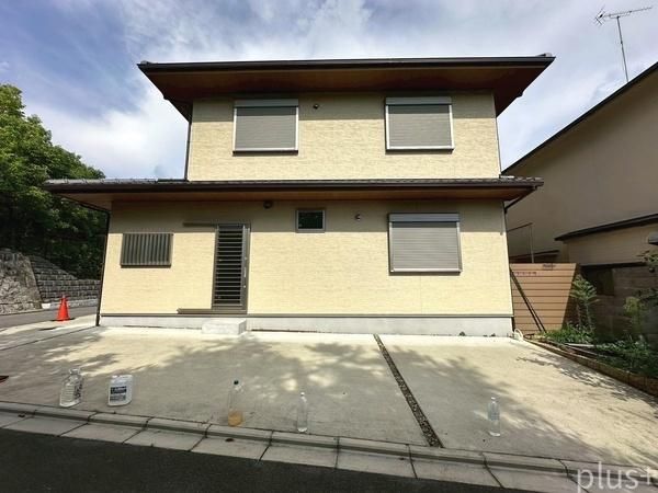 4LDK House for Sale in Kyoto's Ryoanji Area - Thumbnail 2