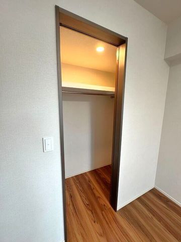 Leaven Nagamachi Minami The Crowned 3LDK Apartment in Sendai - Thumbnail 3
