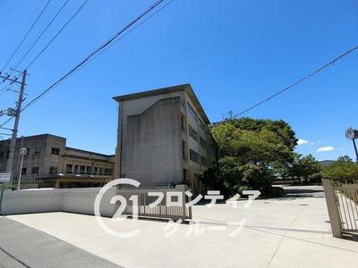 3LDK House in Katano City with Recent Renovations — Image 1, Katano, Osaka
