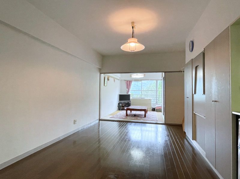 1LDK Resort Apartment for Sale in Yuzawa, Niigata - Thumbnail 2