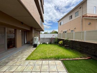 Century Kakogawa Awazu 3LDK Apartment with Garden in Hyogo — Image 3, Kakogawa, Hyogo