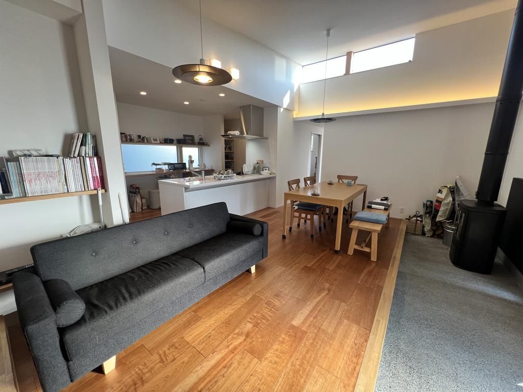 New Single-Story House with Wood Stove, 3 Min Walk to Tokachi-Shimizu Station - Thumbnail 2