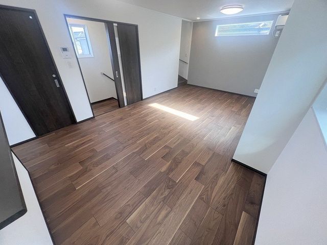 Modern 3LDK House for Sale in Sendai, Miyagi - 109 sqm - Thumbnail 4