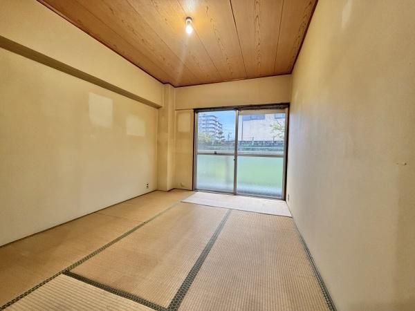 Kashihara Heights 3LDK Apartment for Sale in Nara - Thumbnail 4