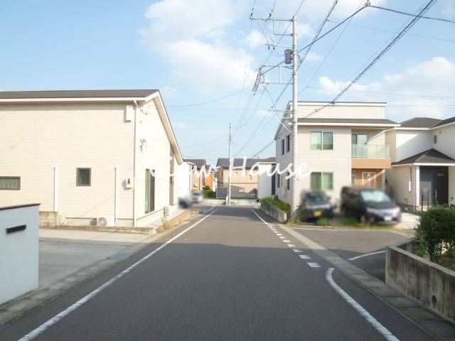 2018 4LDK Solar Home with Underfloor Heating in Takasaki - Thumbnail 2