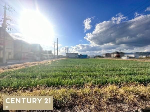 Spacious 1945 sqm Corner Land Plot for Sale in Kinokawa, Wakayama - Thumbnail 4