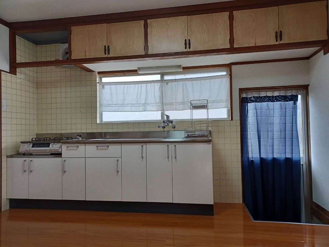 Refurbished 4DK House for Rent in Unnan City Center - Thumbnail 3