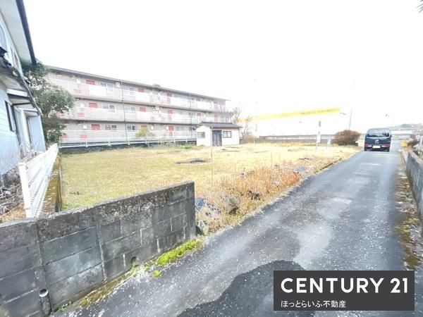Spacious Residential Land Plot for Sale in Miyakonojo, Miyazaki - Thumbnail 3