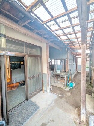 Traditional 1969 House for Sale in Toyota City, Aichi - Thumbnail 2