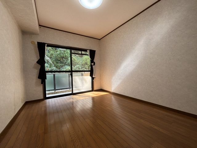 4LDK Apartment for Sale in Shimonoseki, Yamaguchi - Thumbnail 4