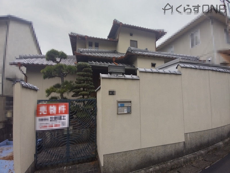 5-Bedroom House in Himeji with Garden and Parking - Thumbnail 4