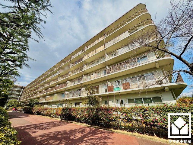 3LDK Apartment in Koto Heights Fushimi Inari, Kyoto - Image 1