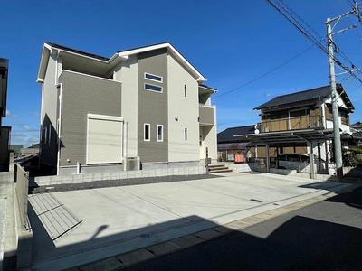 4LDK House in Nakama City with 5 Parking Spaces — Image 4, Nakama, Fukuoka